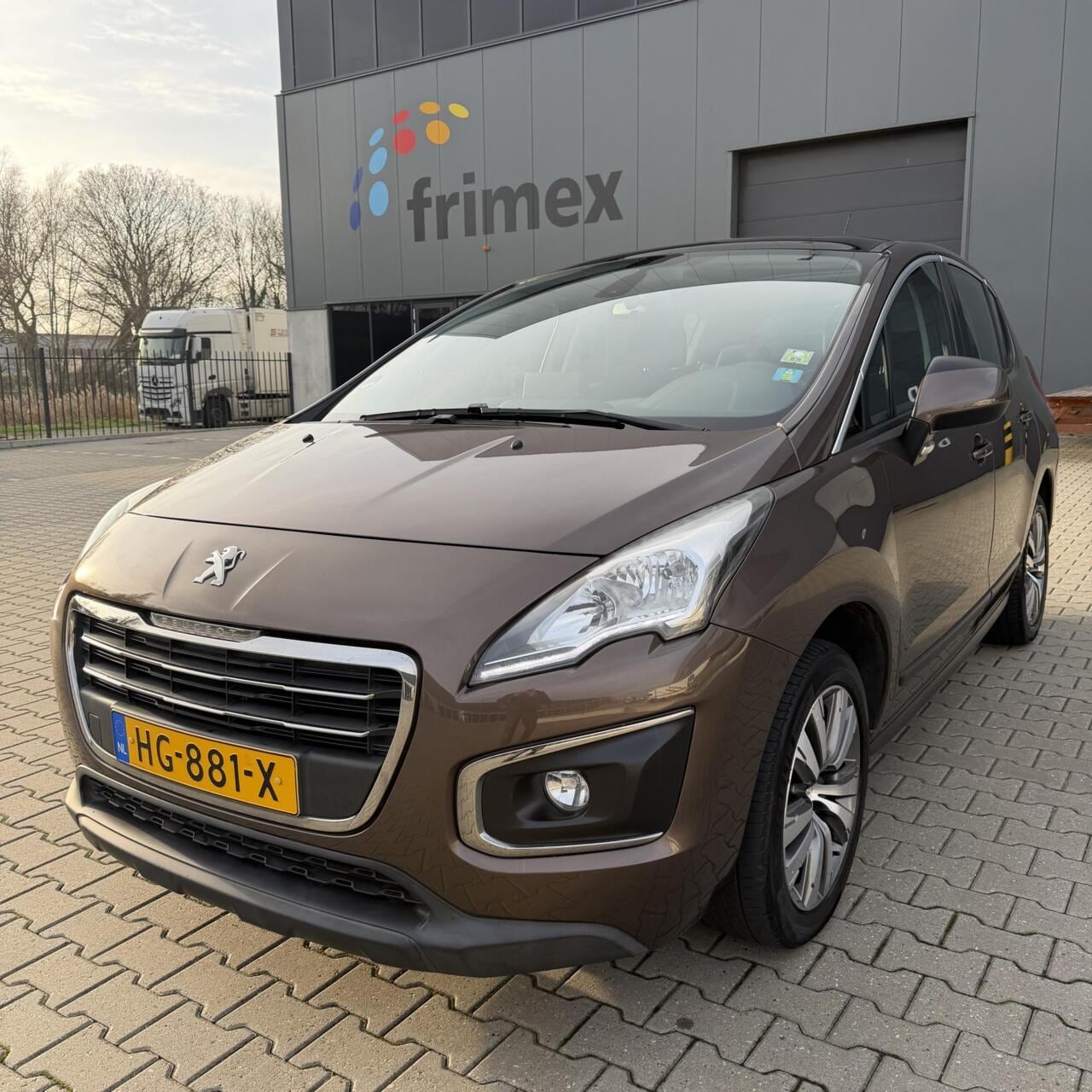 Peugeot 3008 - 1.6 2015 | Automaat | Panoramadak | Camera - AutoWereld.nl