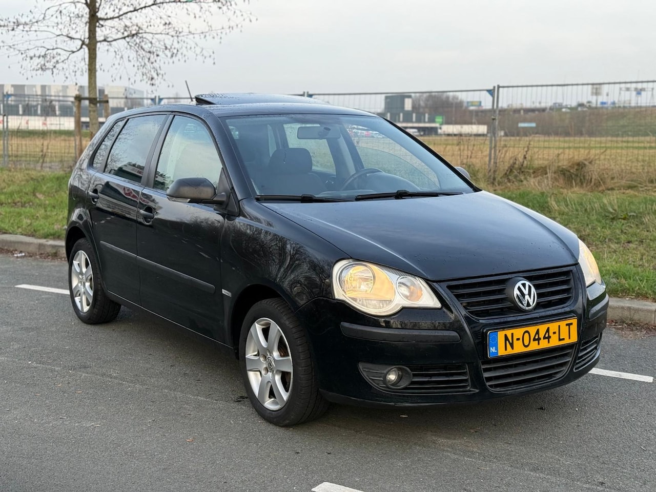 Volkswagen Polo - 1.2 Trendline|Schuifdak|Stoelverwarming|Nieuw Apk| - AutoWereld.nl