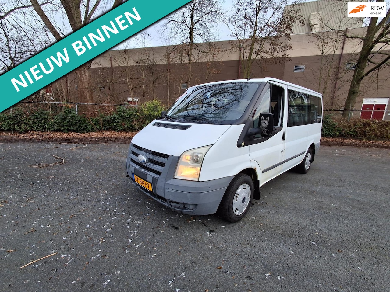 Ford Transit Kombi - 300S 2.2 TDCI MOOIE PERSONENBUS LEKKER RUIM - AutoWereld.nl