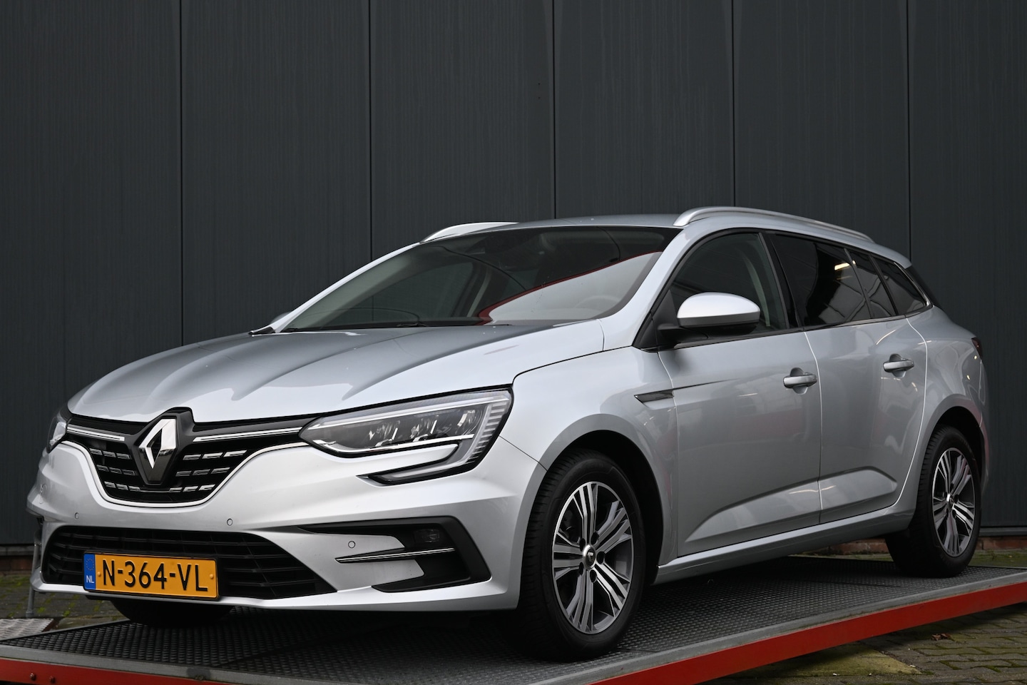 Renault Mégane Estate - 1.3 TCe Intens trekhaak - AutoWereld.nl