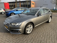 Audi A4 Avant - 35 TFSI Sp. L. Ed. NAVI XENON CRUISE NAP