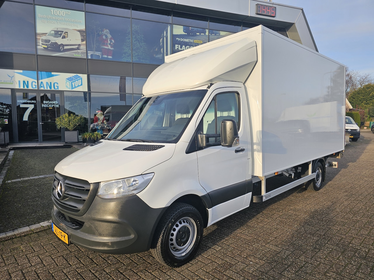 Mercedes-Benz Sprinter - 314 CDI L3 Bakwagen met Laadklep * Camera *MBUX * NAP * - AutoWereld.nl