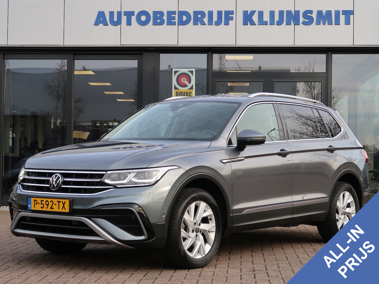 Volkswagen Tiguan Allspace - 1.5 TSI Elegance 7 Pers. | trekhaak | camera | park-assist - AutoWereld.nl