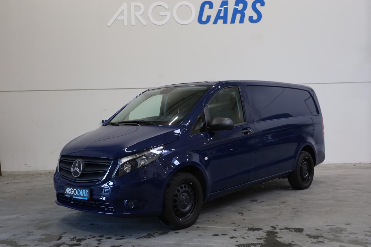 Mercedes-Benz Vito - 116 CDI LANG AUTOMAAT CLIMA/AIRCO CRYUSE CAMERA TREKHAAK NAVI PDC v+a LEDER LEASE v/a €144 - AutoWereld.nl