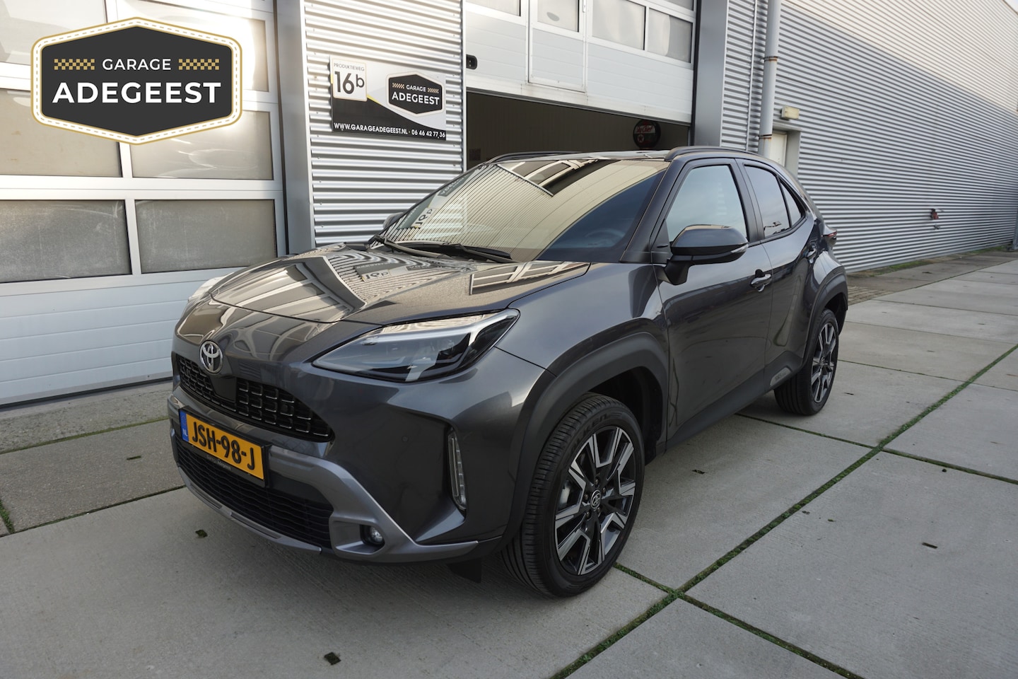 Toyota Yaris Cross - 1.5 Hybrid 130 Executive |Navi|Carplay|PDC V+A|Dodehoek|Camera|Stoel en stuurverw.| - AutoWereld.nl