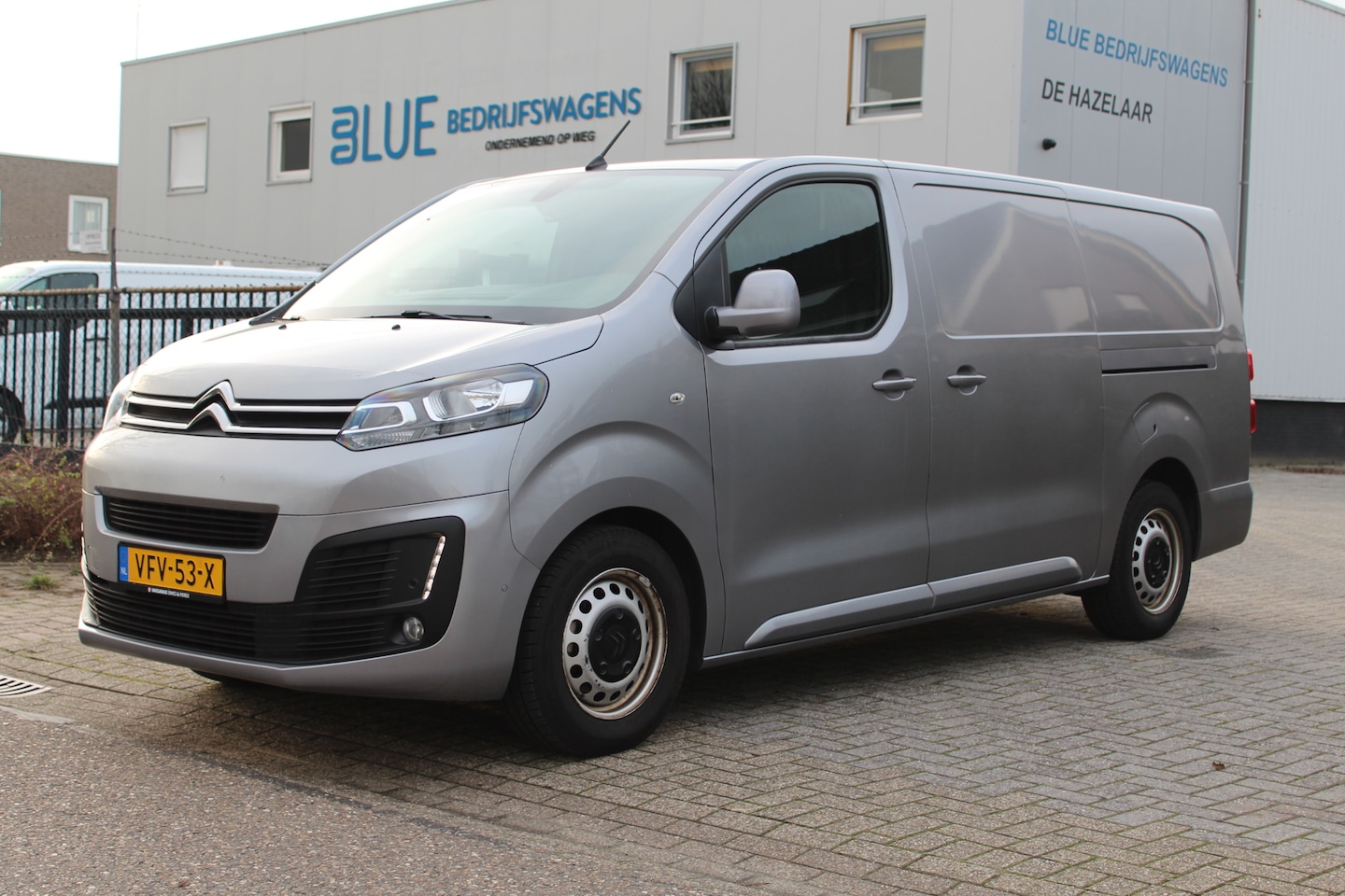 Citroën Jumpy - XL 2.0 BlueHDI 180PK E6 Automaat M Club L3 -- professionele honden inrichting -- - AutoWereld.nl