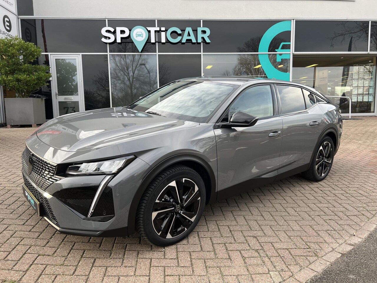 Peugeot 408 - 1.2 Hybrid 136 e-DCS6 Allure 1.2 Hybrid 136 e-DCS6 Allure - AutoWereld.nl