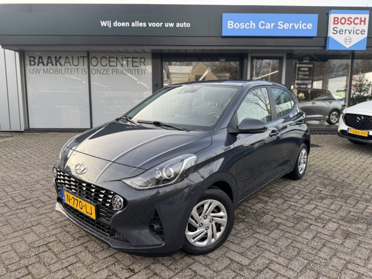 Hyundai i10 - 1.0 Premium | Navi | Climate | Camera | PDC - AutoWereld.nl