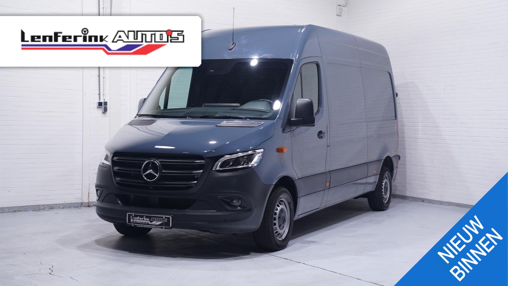 Mercedes-Benz Sprinter - 315 CDI 150 pk L2H2 Aut. Navi, 360 Camera LED Koplampen, Laadruimte Pakket, PDC V+A, 2-Zit - AutoWereld.nl