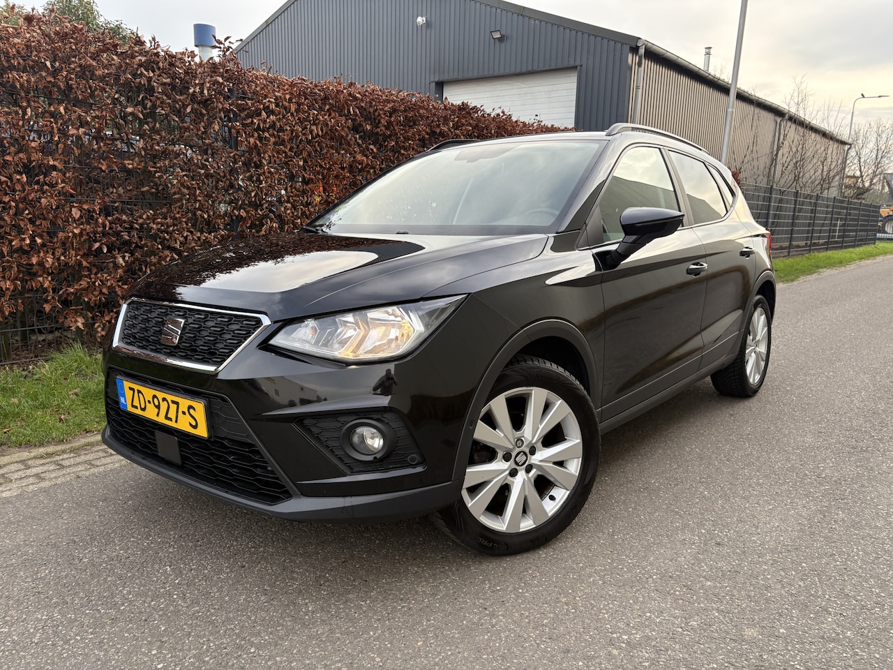 SEAT Arona - 1.0 TSI Style Business Intense / AUTOMAAT / NAVI / CRUISE - AutoWereld.nl