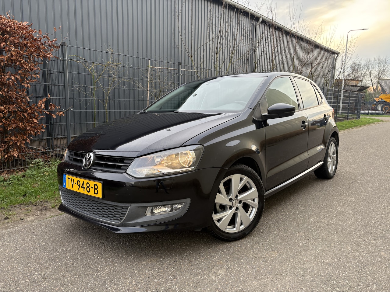 Volkswagen Polo - 1.4-16V Trendline / AIRCO / STOELVERWARMING / APK 11-2026 - AutoWereld.nl