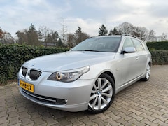 BMW 5-serie Touring - 523i Executive , LCI , Automaat , Panodak / Clima / Cruise / Navi / Pdc / Led / Xenon / 18