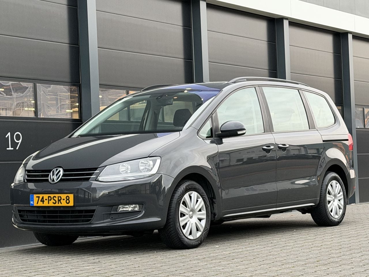 Volkswagen Sharan - 1.4 TSI Navi Clima PDC 7-PERS - AutoWereld.nl