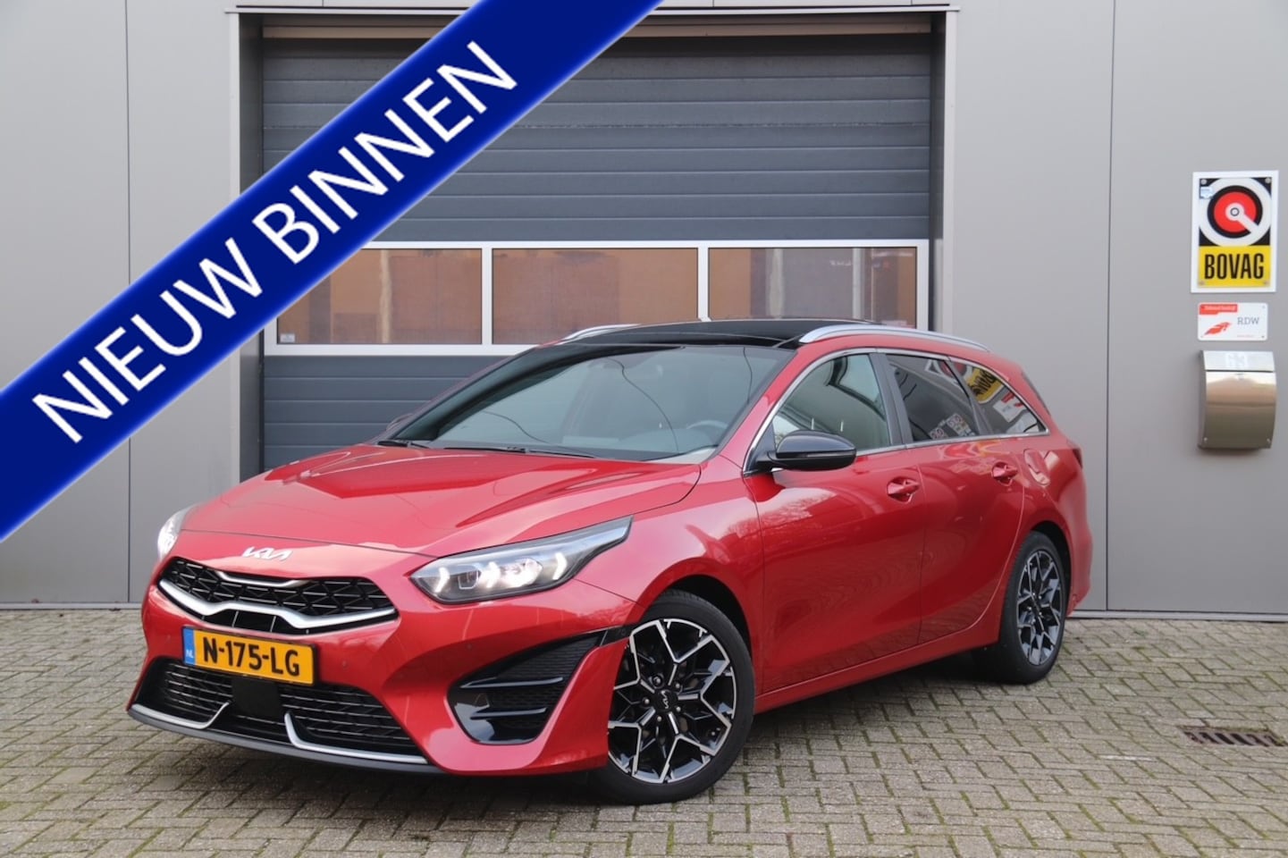 Kia Cee'd Sportswagon - Ceed 1.5 T-GDi GT-PlusLine Stoel & Stuurverwarmd, Pano, Trekhaak, Camera - AutoWereld.nl