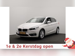 BMW 2-serie Active Tourer - 218i Essential Automaat Panoramadak Trekaak