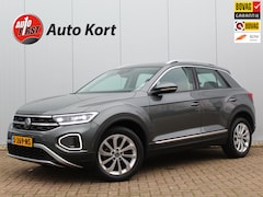 Volkswagen T-Roc - 1.5 TSI R-Line | Stoelverwarming | Parkeersensoren | Lichtmetalen velgen