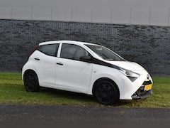 Toyota Aygo - 1.0 VVT-i x-fun Airco 5-deurs 1e eigenaar btw auto