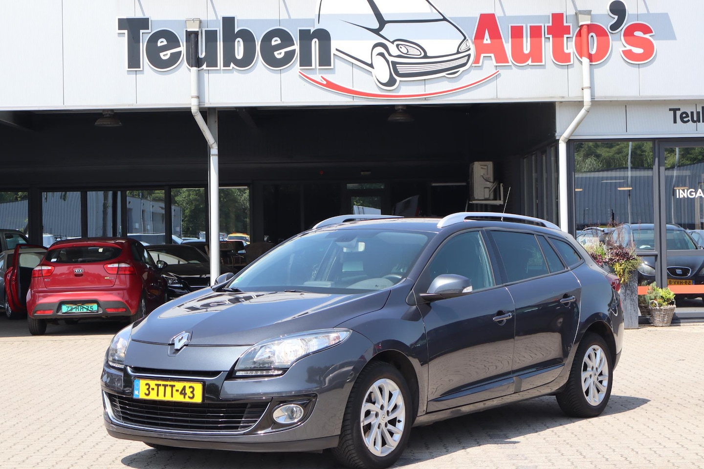 Renault Mégane Estate - 1.5 dCi Collection Navigatie, Climate control, Trekhaak, Cruise control - AutoWereld.nl