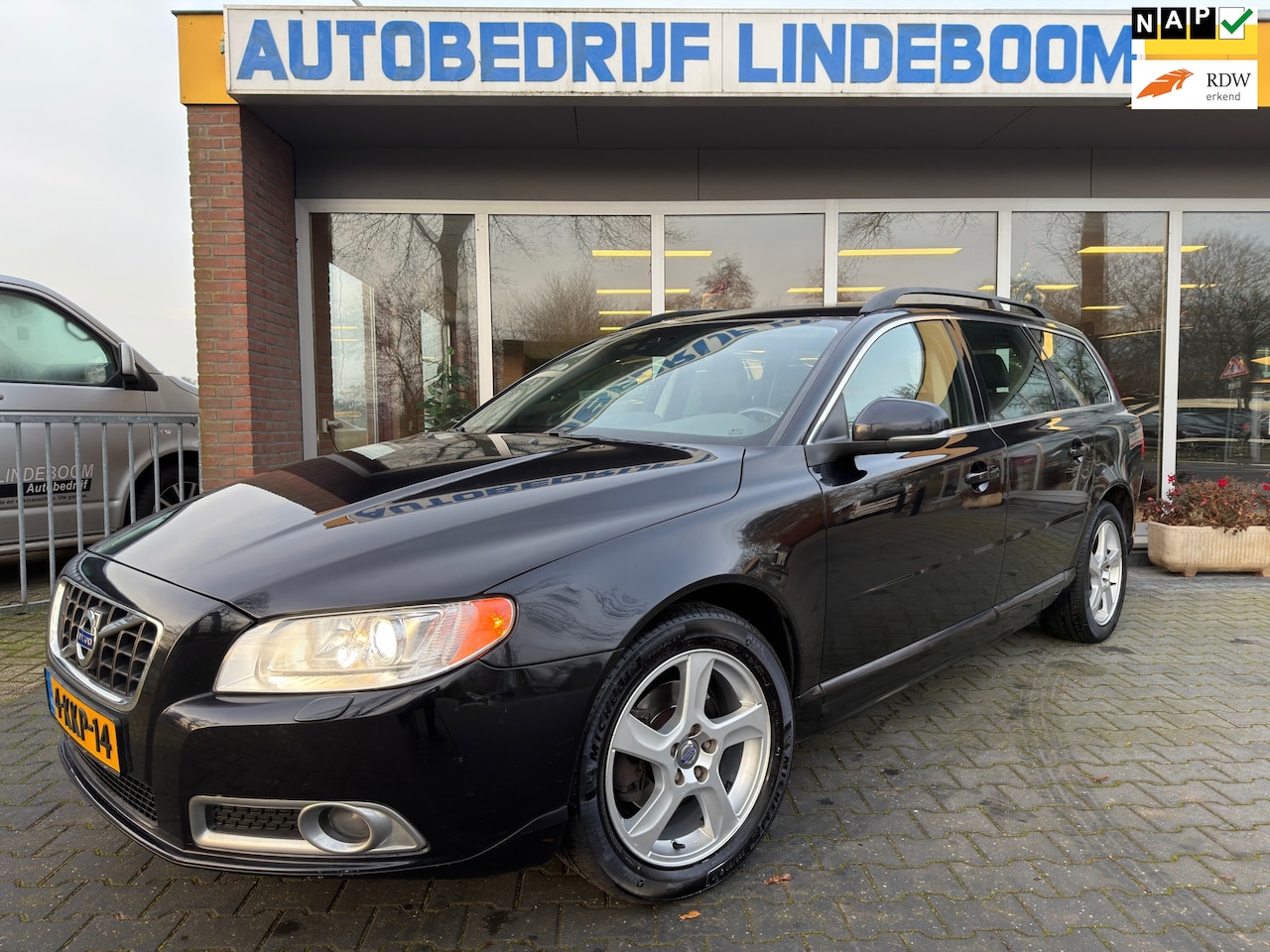 Volvo V70 - 1.6 T4 Nordic Automaat trekhaak Gereviseerde Automaatbak+Nieuwe Distributieriem. - AutoWereld.nl