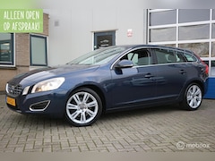 Volvo V60 - 2.0T Momentum AUTOMAAT/ECC/NAVIGATIE/TREKHAAK/NAP
