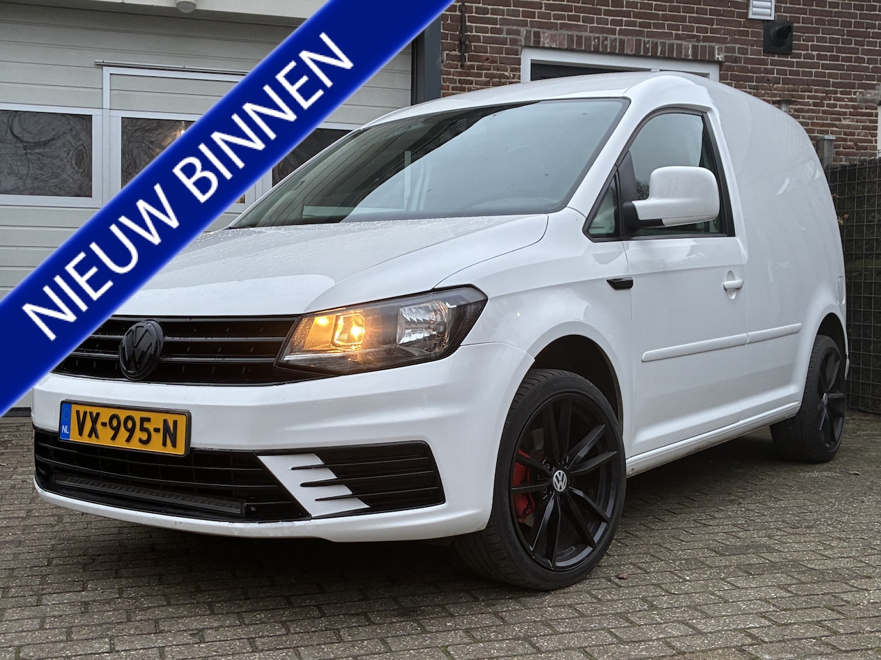 Volkswagen Caddy - 2.0 TDI L1H1 '16 Airco 18" Cruise Schuifdeur - AutoWereld.nl