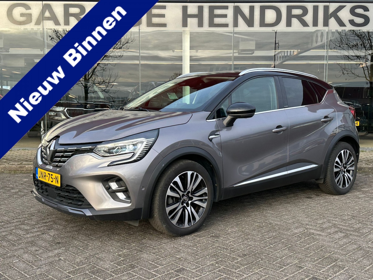 Renault Captur - 1.6 E-Tech Plug-in Hybrid 160 Initiale Paris | PHEV | Leder | 360Cam | Two Tone | Climate - AutoWereld.nl
