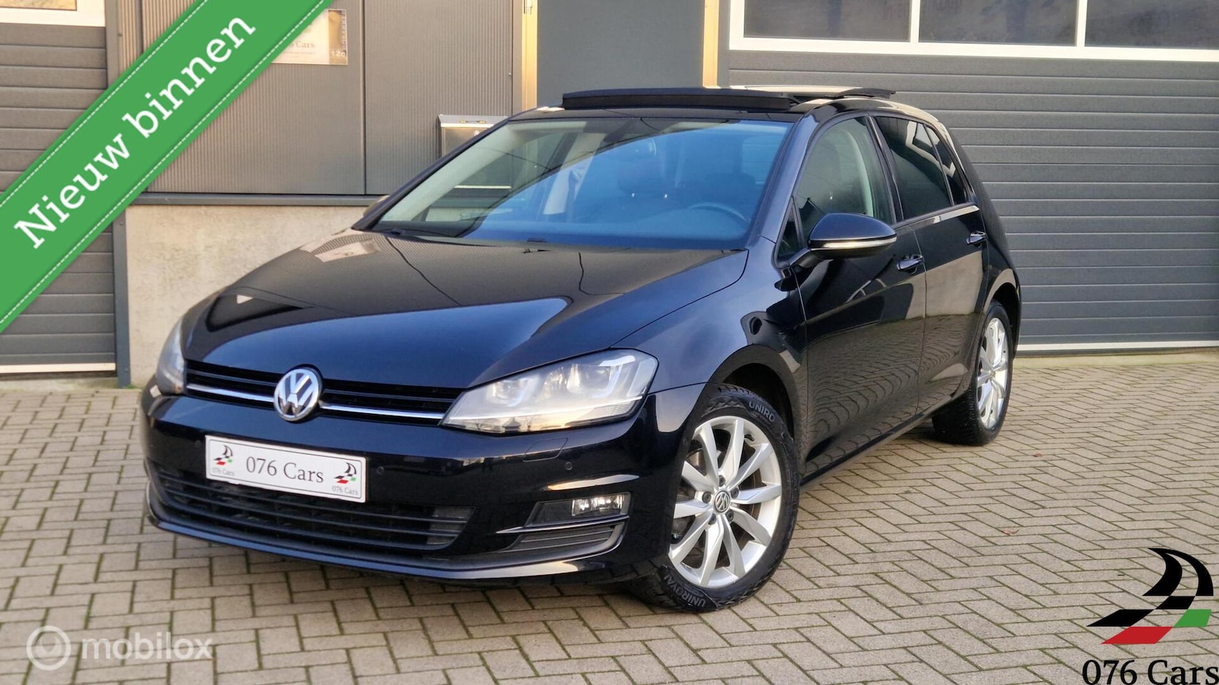 Volkswagen Golf - 1.2 TSI Highline PANO CARPLAY XENON LED MASSAGE VOL OPTIES - AutoWereld.nl