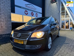 Volkswagen Touran - 1.4 TSI Highline Business Met JAAR APK