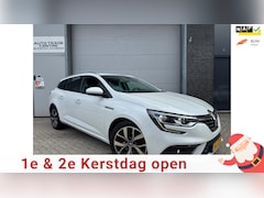 Renault Mégane Estate - 1.2 TCe Bose [Camera|Keyless|Dodehoek|Trekhaak|Cruise|Navi]