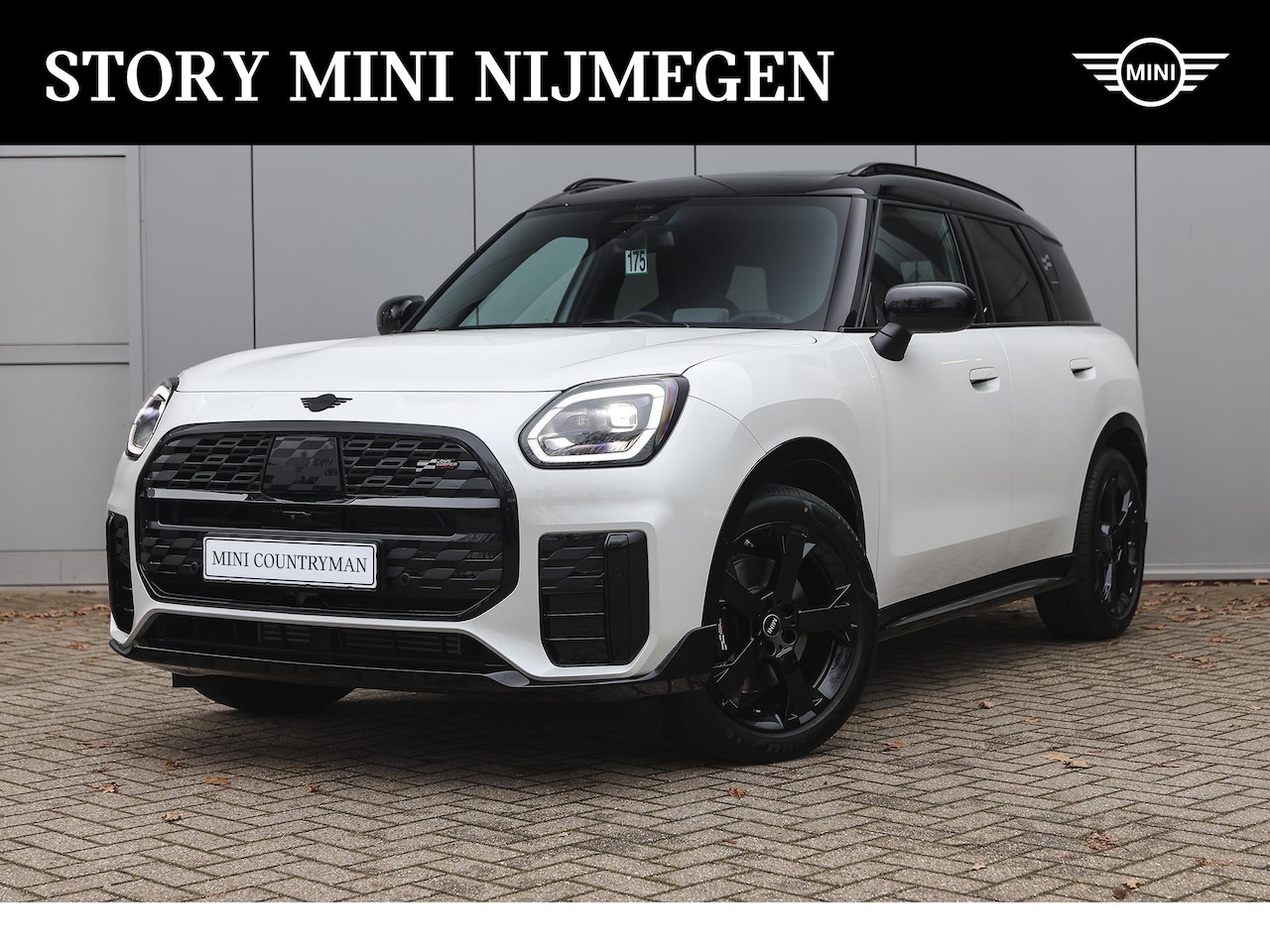 MINI Countryman - C Automaat / John Cooper Works / Pakket XL / 19" JCW Runway Spoke black - AutoWereld.nl