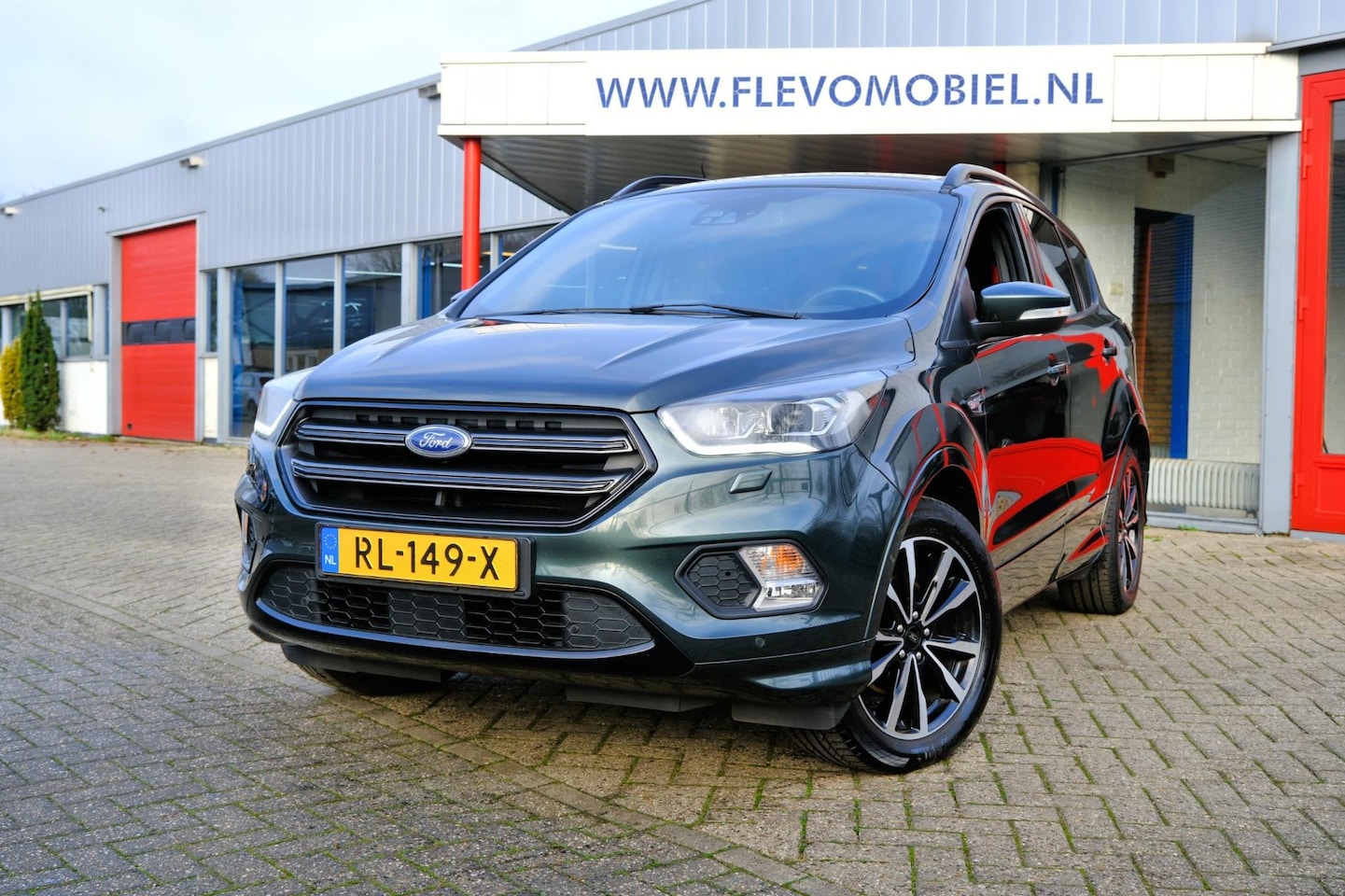 Ford Kuga - 1.5 EcoBoost ST Line Navi|PDC|Half Leder|Clima|LMV 19 - AutoWereld.nl