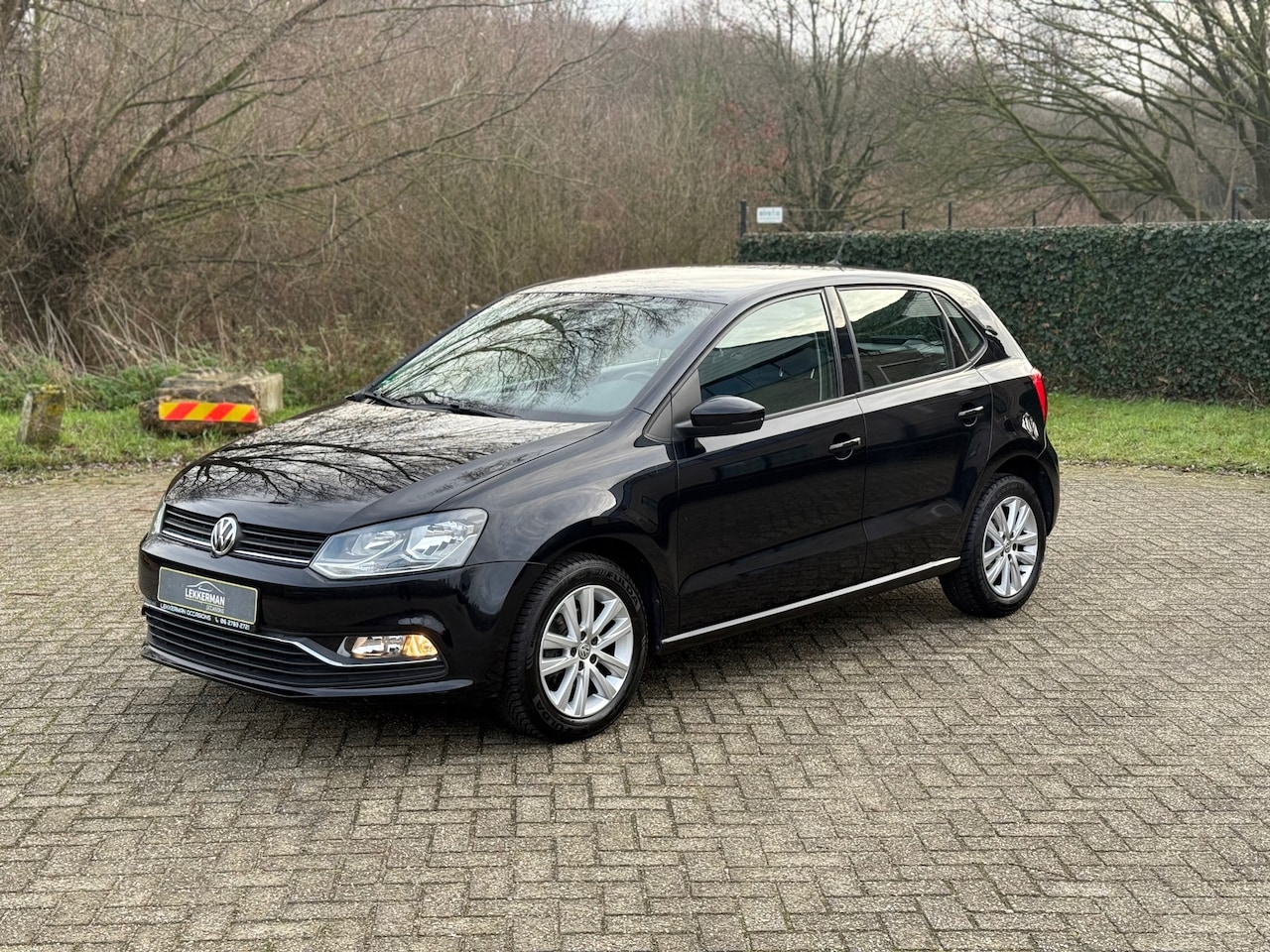 Volkswagen Polo - 1.2 TSI High Line DSG I CRUISE I BLUETOOTH I NWE APK I ZEER MOOI - AutoWereld.nl