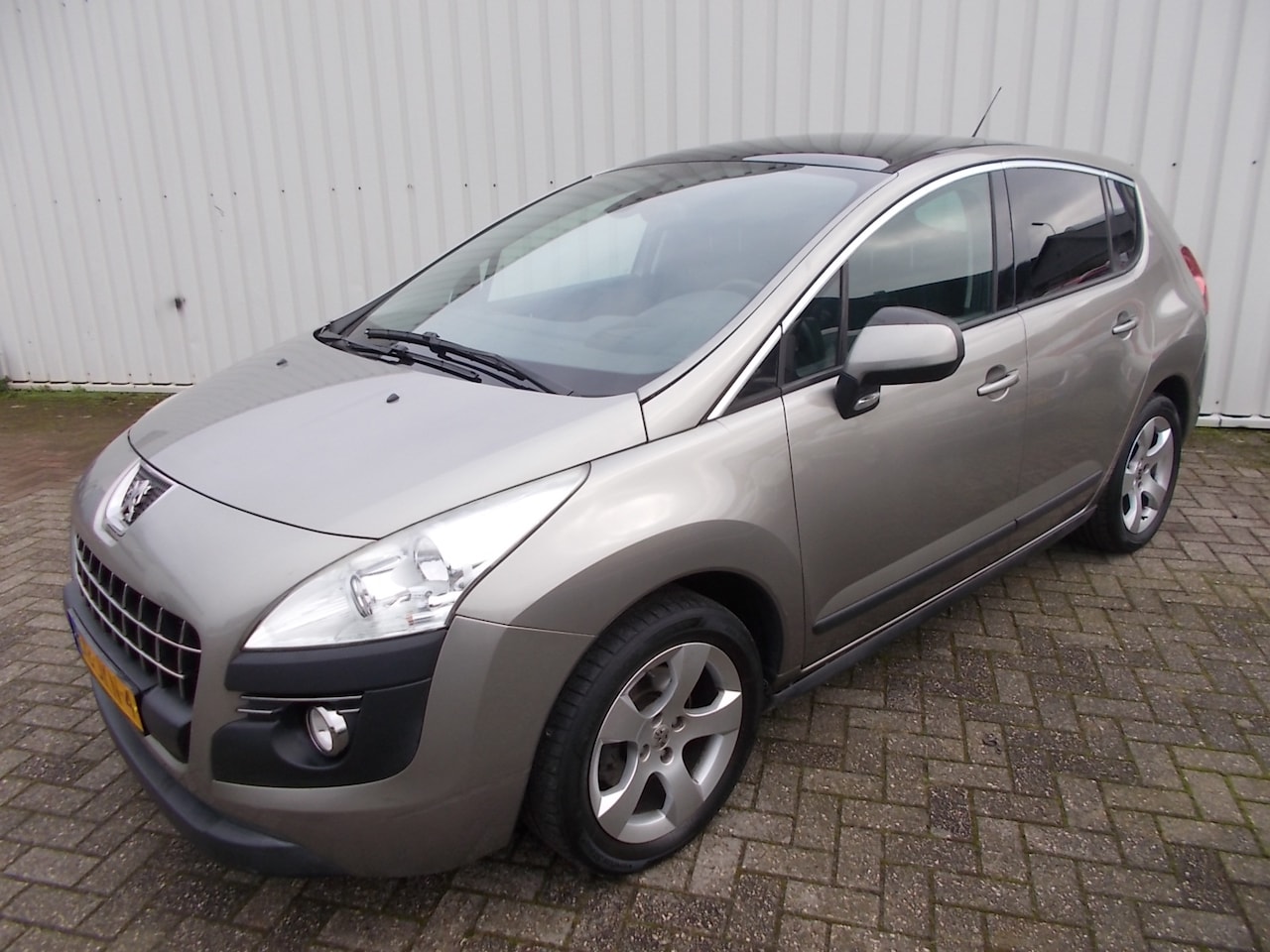 Peugeot 3008 - 1.6 THP Première 1.6 THP Première ( NW. APK KEURING BIJ VERKOOP ) - AutoWereld.nl