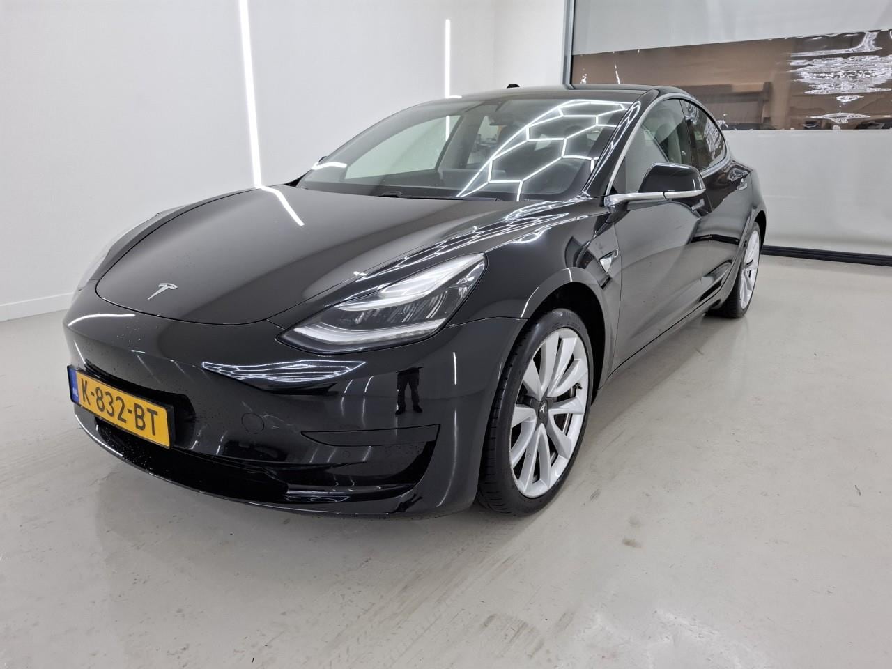 Tesla Model 3 - Standard RWD Plus 93% SoH [ LFP ACCU+AUTOPILOT+60 kWh+PREMIUM AUDIO ] - AutoWereld.nl