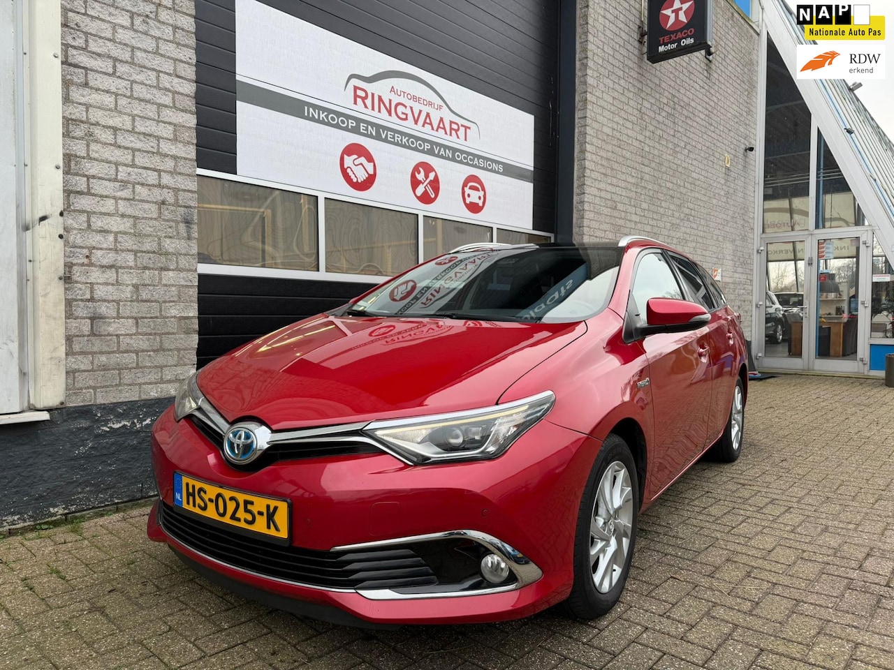 Toyota Auris Touring Sports - 1.8 Hybrid Lease pro Automaat - AutoWereld.nl