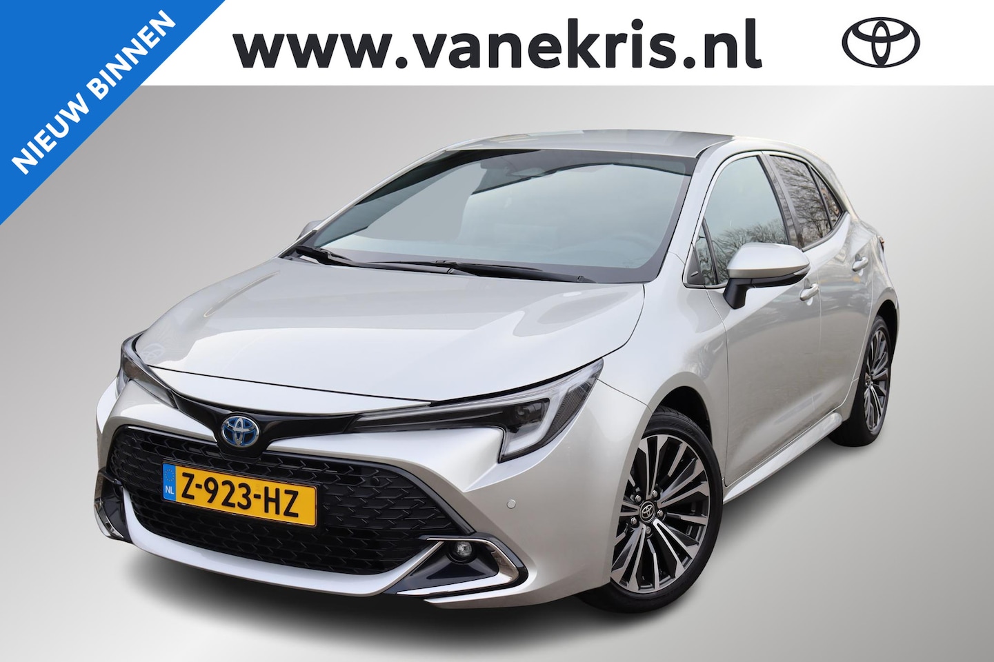 Toyota Corolla - Hybrid 140 Dynamic , Stoelverwarming - AutoWereld.nl