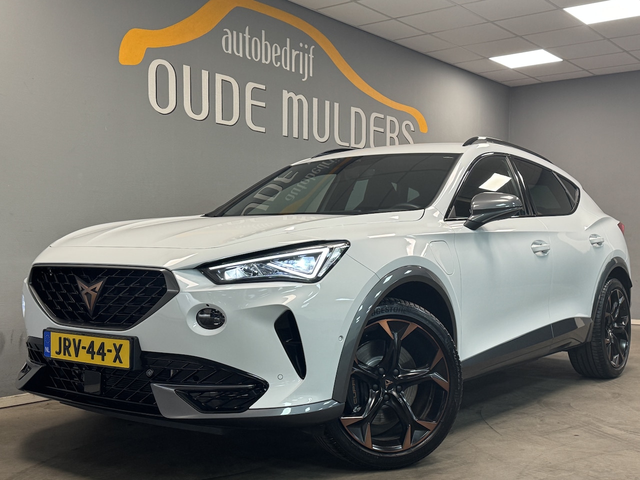 CUPRA Formentor - 1.4 VZ Cupra Knoppen/Camera/Stoelverwarming - AutoWereld.nl