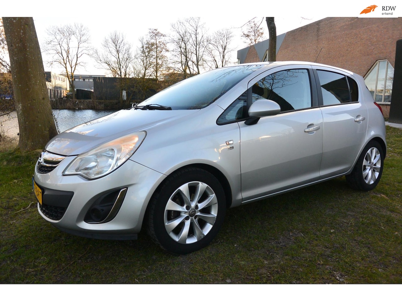 Opel Corsa - 1.2 EcoFlex Selection*airco*cruise*halfleer*weinig km's - AutoWereld.nl