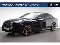 BMW 5-serie - 550e xDrive M Sport Automaat / Panoramadak / Bowers & Wilkins / Parking Assistant Professi
