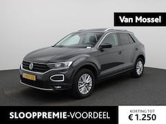 Volkswagen T-Roc - 1.5 TSI Style Business | Automaat | PANO | ACC | Achteruitrijcamera | Trekhaak | Virtual C