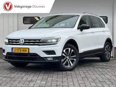 Volkswagen Tiguan - 1.5 TSI ACT Highline Business | Carplay | DOH | ACC | Camera | Virtualcockpit | Trekhaak |
