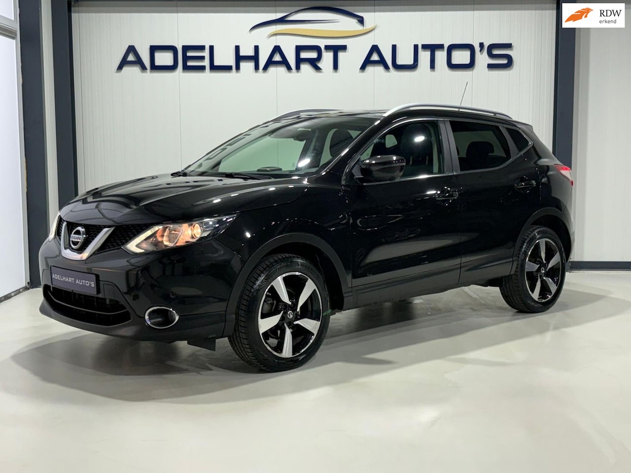 Nissan Qashqai - 1.6 Connect Edition / Panorama dak / Navigatie full map / 360 Camera / Cruise control etc. - AutoWereld.nl