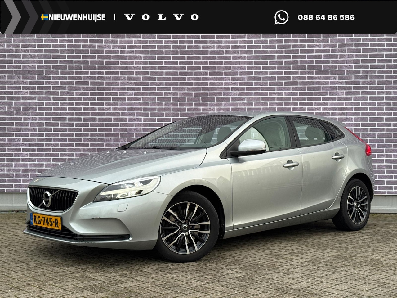 Volvo V40 - 2.0 T2 Nordic+ | Standkachel | Stoelverwarming | Parkeersensoren | Climate control | Led k - AutoWereld.nl