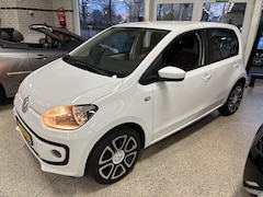 Volkswagen Up! - 1.0 UP EDITION / AIRCO / NAVI / BLUETOOTH / AUX