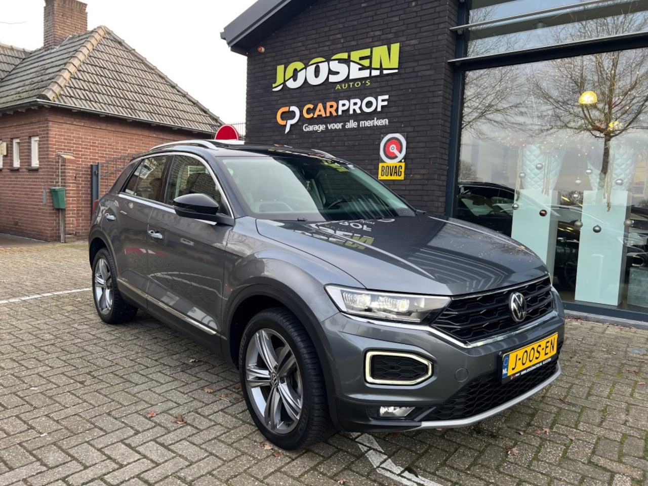 Volkswagen T-Roc - SPORT - AutoWereld.nl