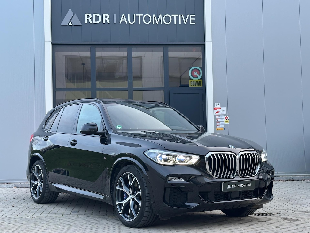 BMW X5 - XDrive40i / M Sportpakket / Softclose / Lase / Pano / Bom Vol - AutoWereld.nl