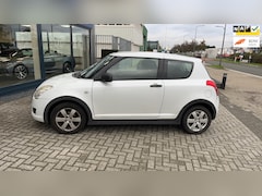 Suzuki Swift - €2850, -1.3 Base Apk 2026 Airco Nap pas