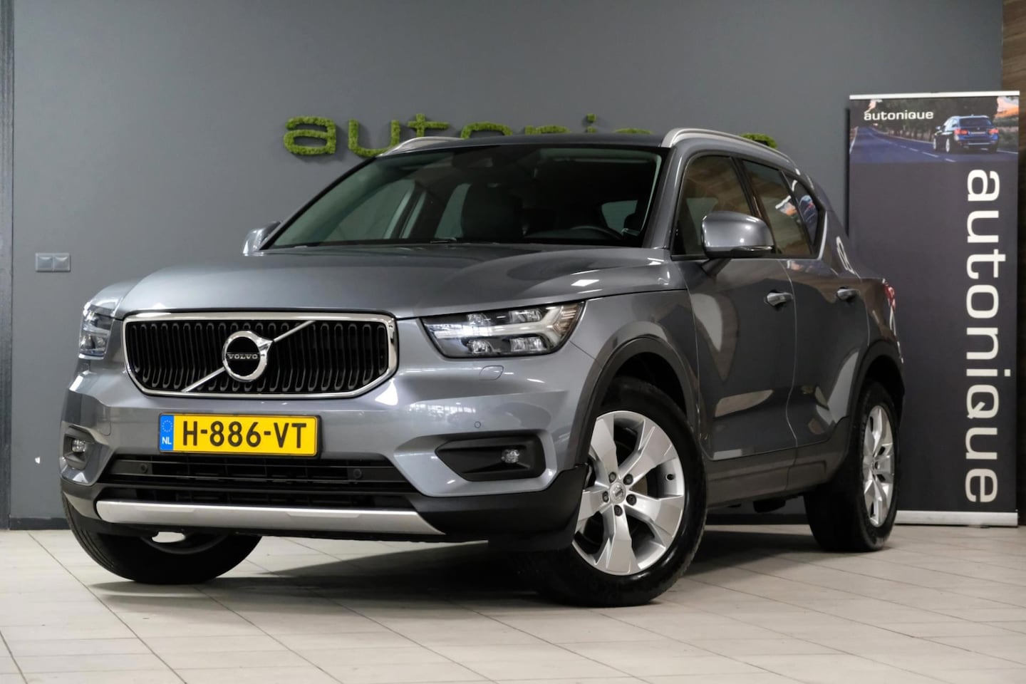 Volvo XC40 - 2.0 T5 AWD 248pk |Slechts 52.975km| Sportleder/Navi/Camera/Adaptive Cruise - AutoWereld.nl