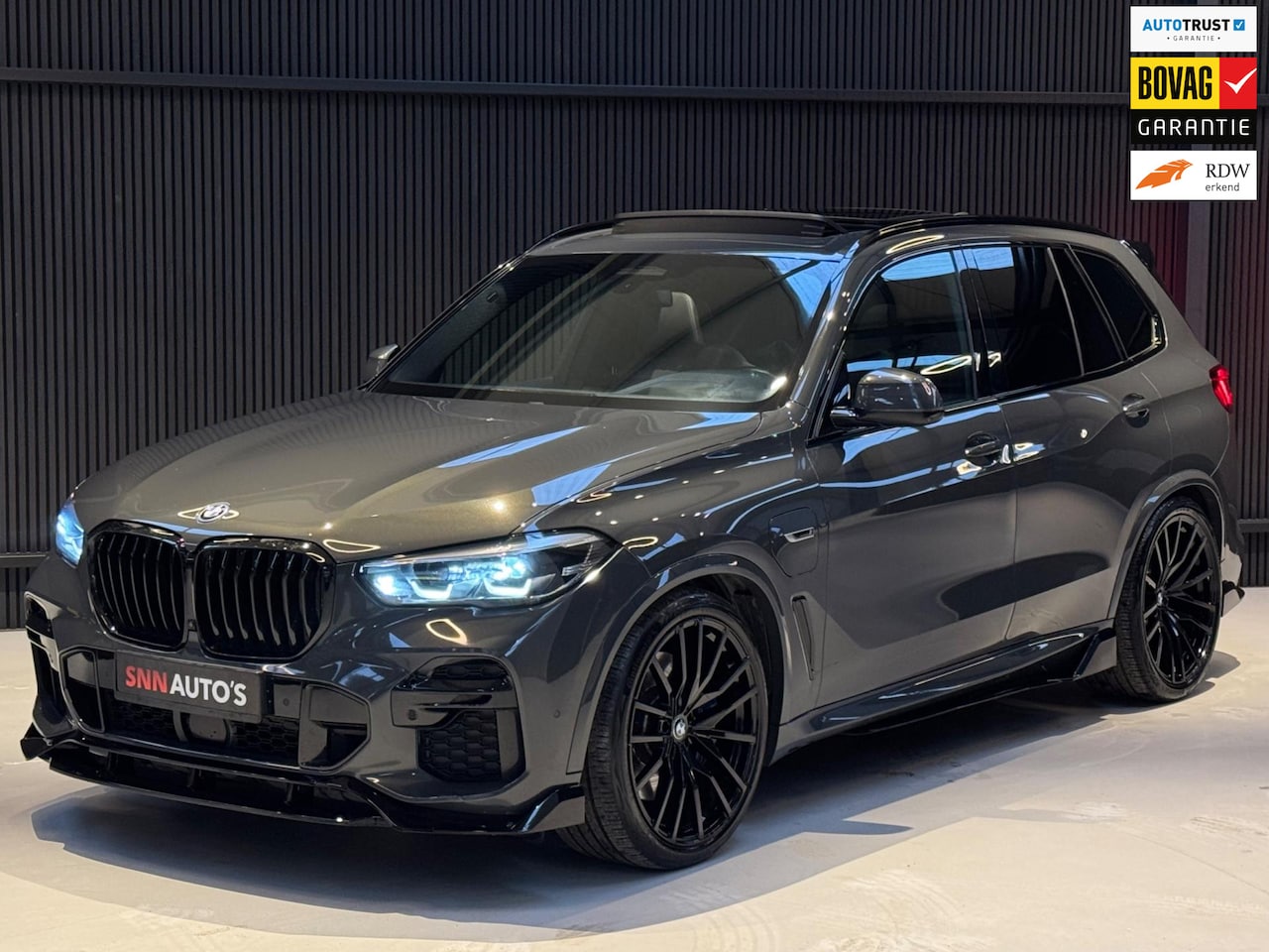 BMW X5 - XDrive45e M-Pakket High Executive | HUD | Dravit Grau - AutoWereld.nl