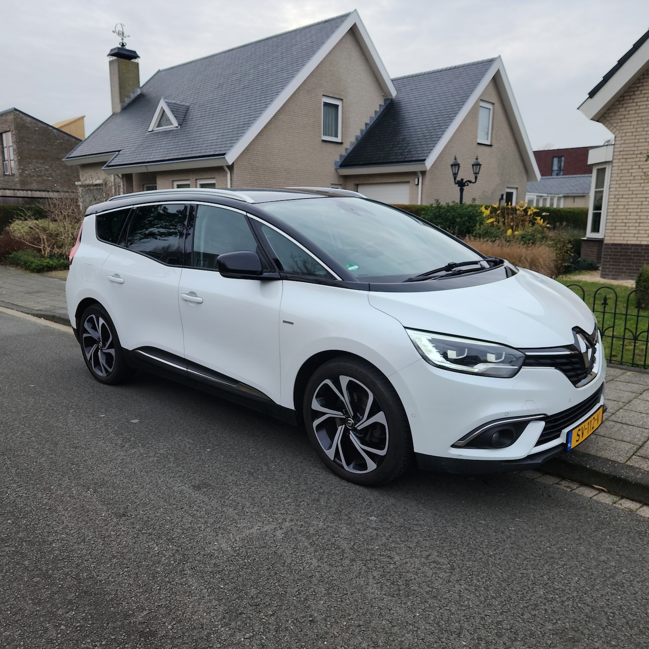 Renault Grand Scénic - 1.4 TCe Bose 7p. - AutoWereld.nl